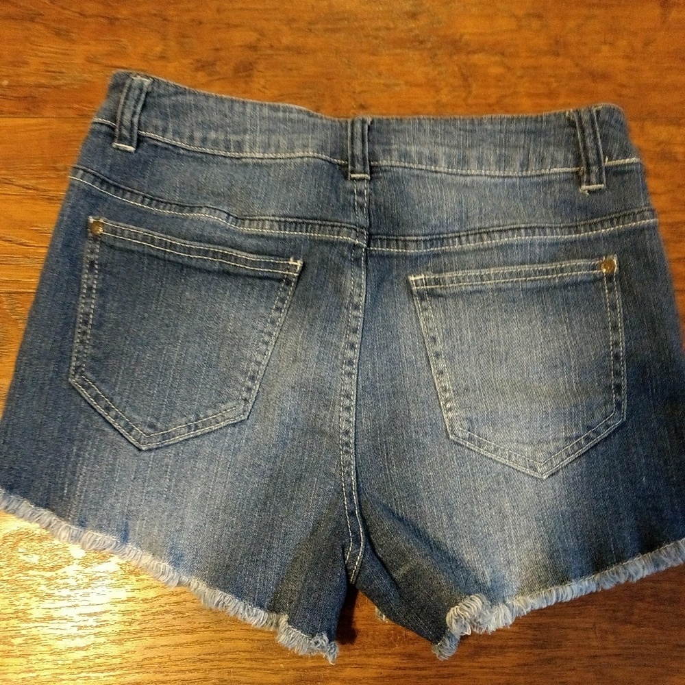 Celebrity Pink Jean Shorts - Picture 3 of 5